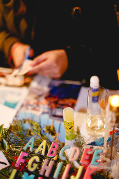 Yoobi teamed up with Super Mamas once again for their annual Vision Board Posada and has rounded up tips and tricks on how to create an easy 2019 vision board. Set your intentions, list out your goals for the year, manifest an amazing year. 