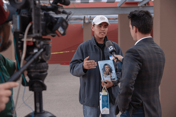 Yoobi jumps into action supporting Former First Lady, Michelle Obama’s efforts to inspire kids to complete their education beyond high school. Donating supplies to Native American students as well as making a commitment to donate year after year. 